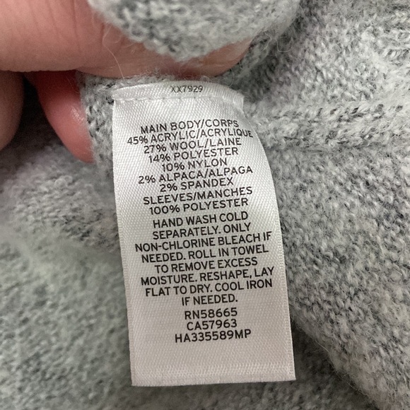 Halogen Gray Chunky Wool Blend Sweater with Lace Sleeves - Picture 7 of 7